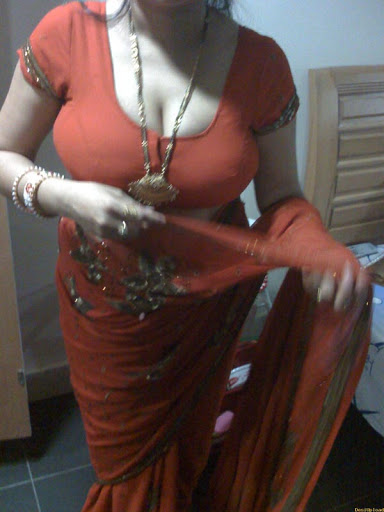 ಬಾಡಿಗೆ ರೂಮ್ ಹುಡುಗನ ಜೊತೆ ಓನರ್ ಆಂಟಿಯ ಸರಸ kannada-sex-stories